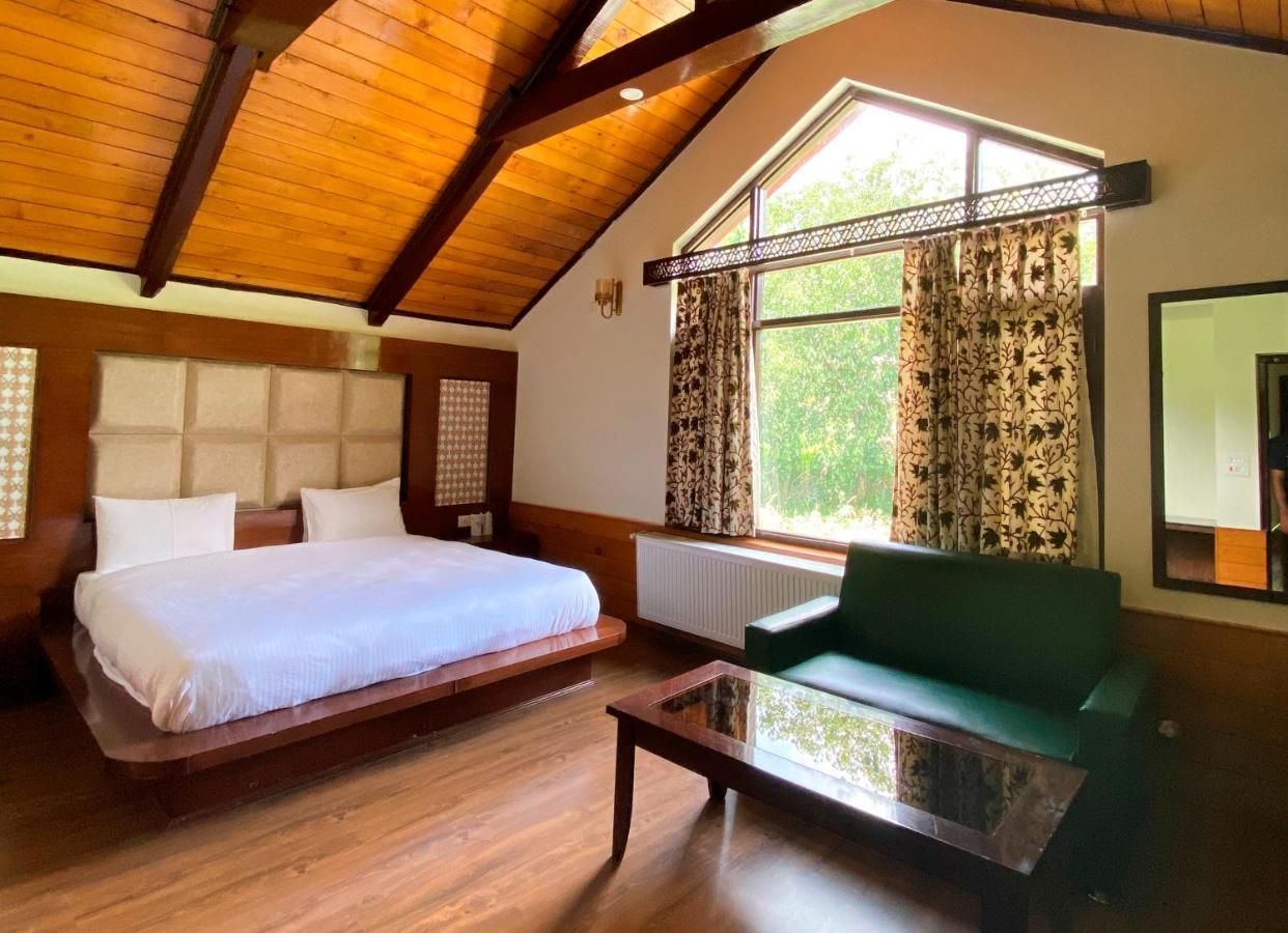 Six Seasons Pahalgam Pahalgām Exterior photo